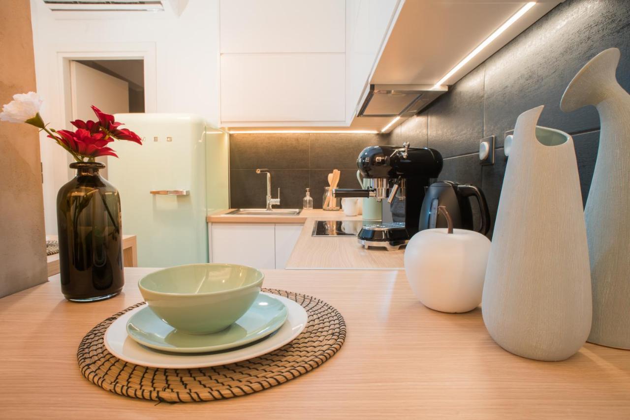 Athenian Living Suites Экстерьер фото