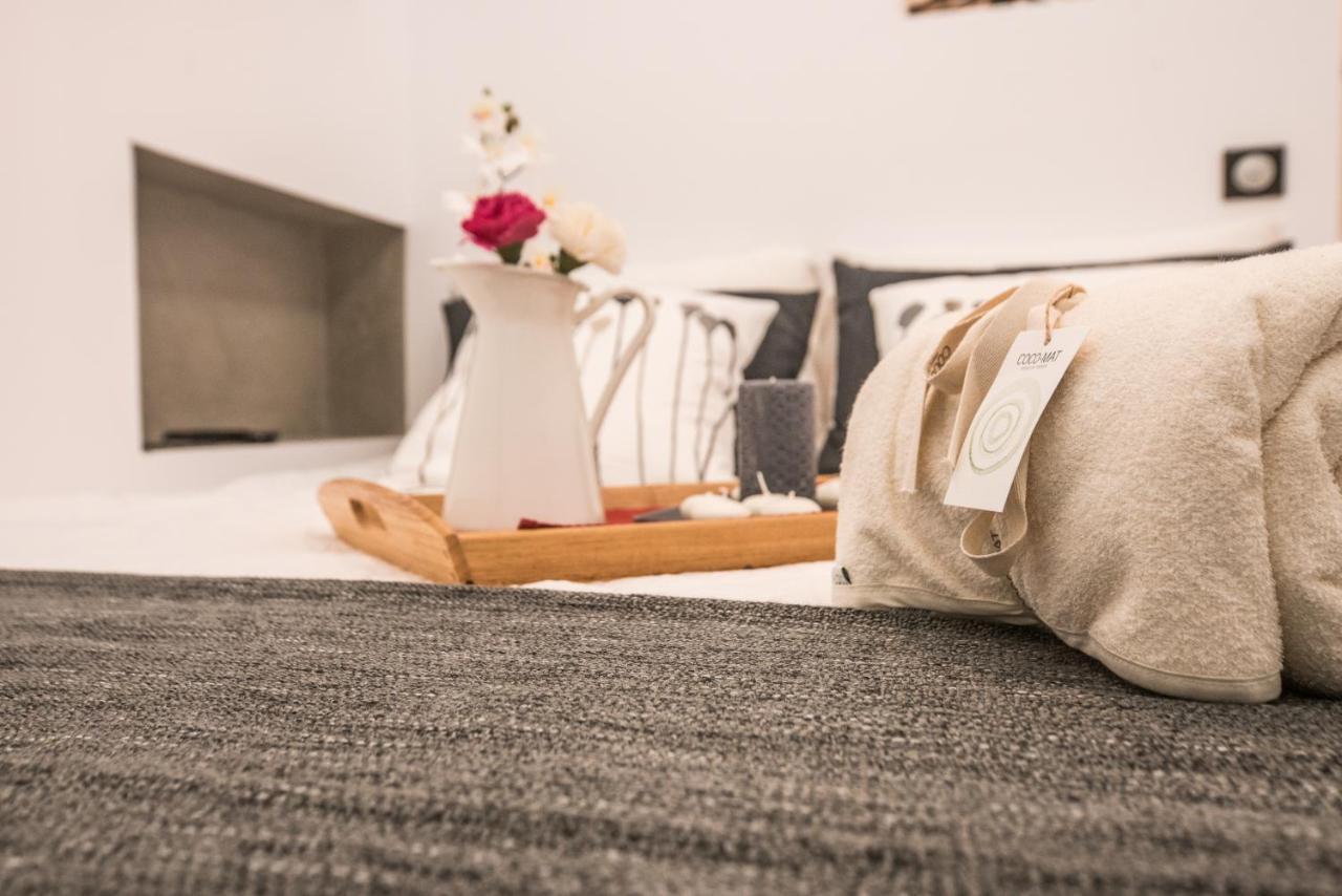 Athenian Living Suites Экстерьер фото
