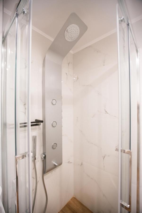 Athenian Living Suites Экстерьер фото