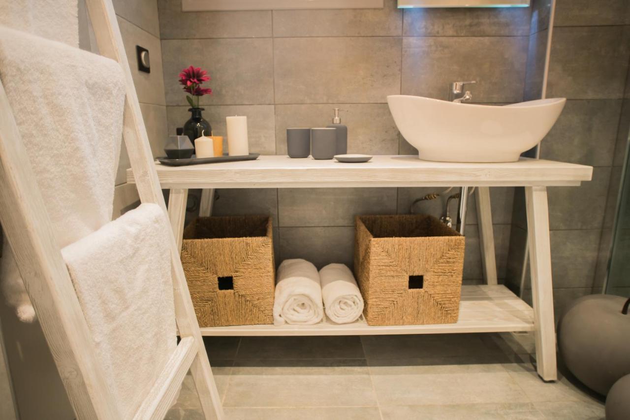 Athenian Living Suites Экстерьер фото